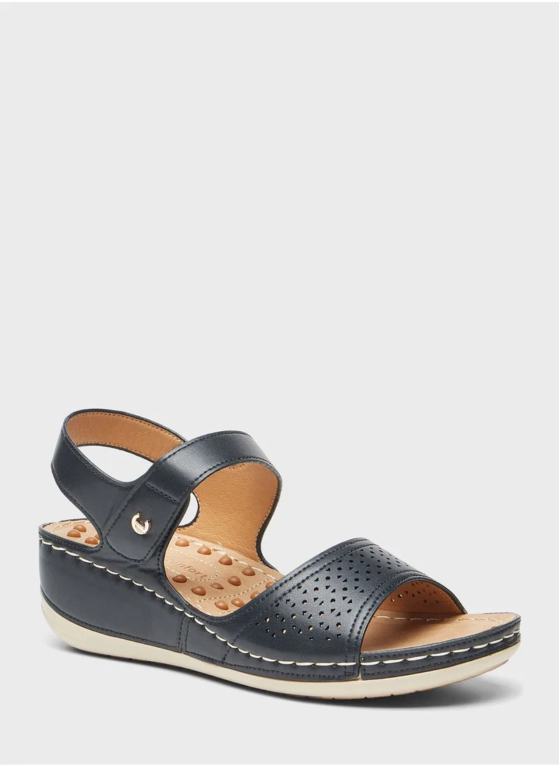 لو كونفورت Multi Strap Wedge Sandals
