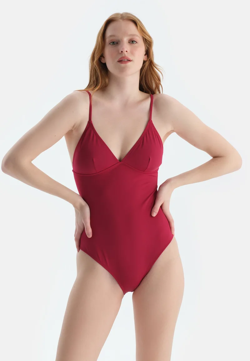 داجي Red Swimsuit