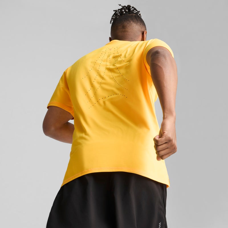 بوما تيشرت الركض RUN CLOUDSPUN SHORT SLEEVE للرجال - Image 4