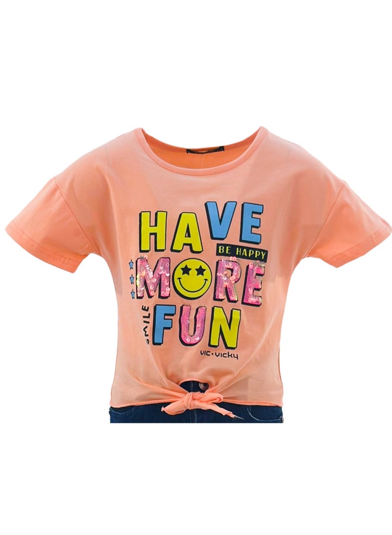جوانا تي شيرت فتيات بربطة أمامية برقبة دائرية وأكمام قصيرة بطبعة "استمتعي أكثر" - برتقالي فاتح - Image 4