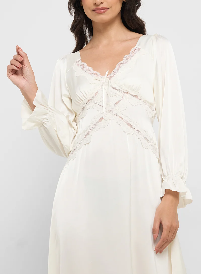 ELLA Nighdress With Lace Trims