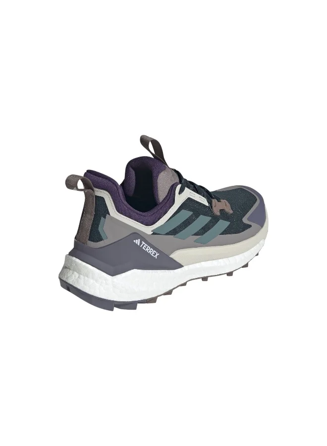adidas أحذية هايكنج نسائية       خضراء