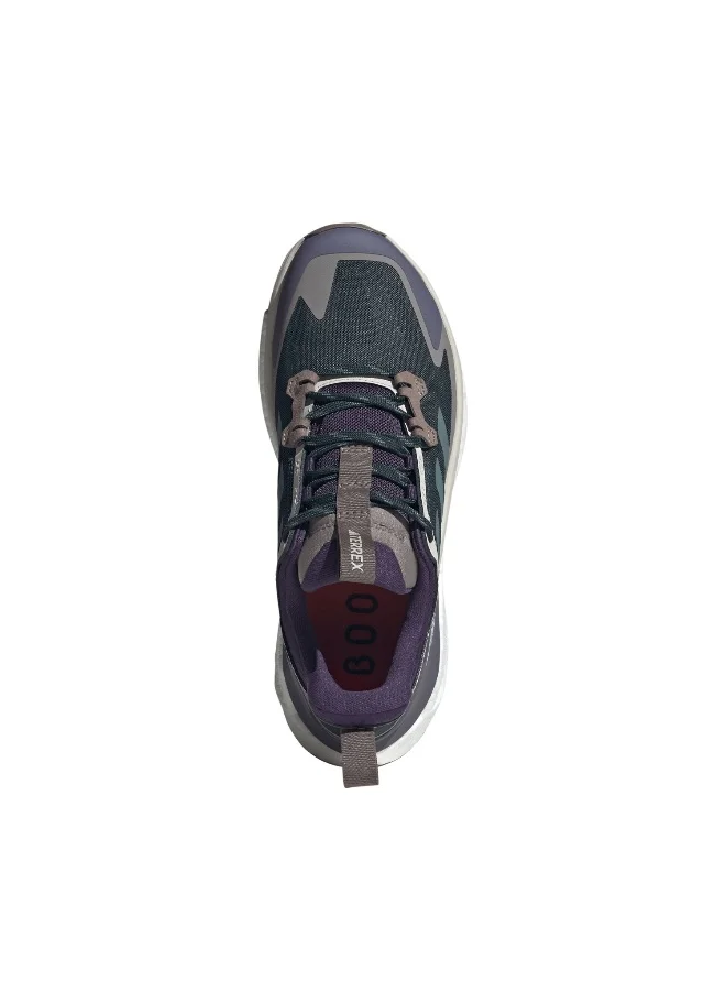 adidas أحذية هايكنج نسائية       خضراء