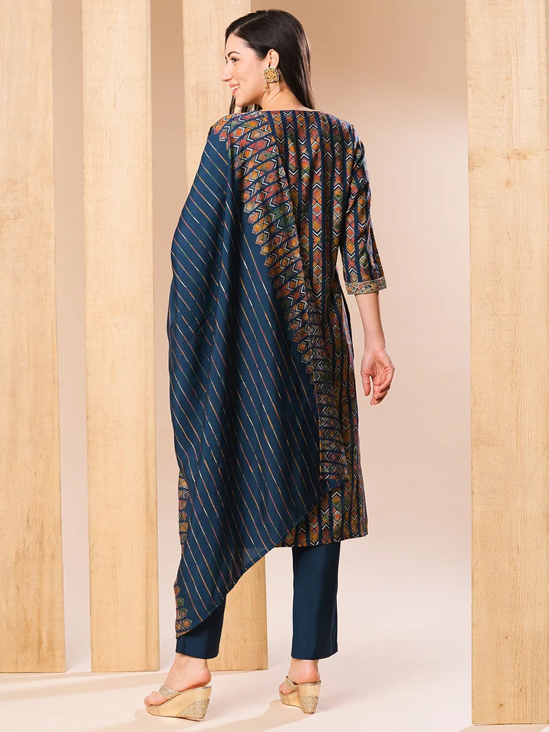 globus Women Blue & Red Geometric Printed Regular Thread Work Kurta With Trousers & With Dupatta