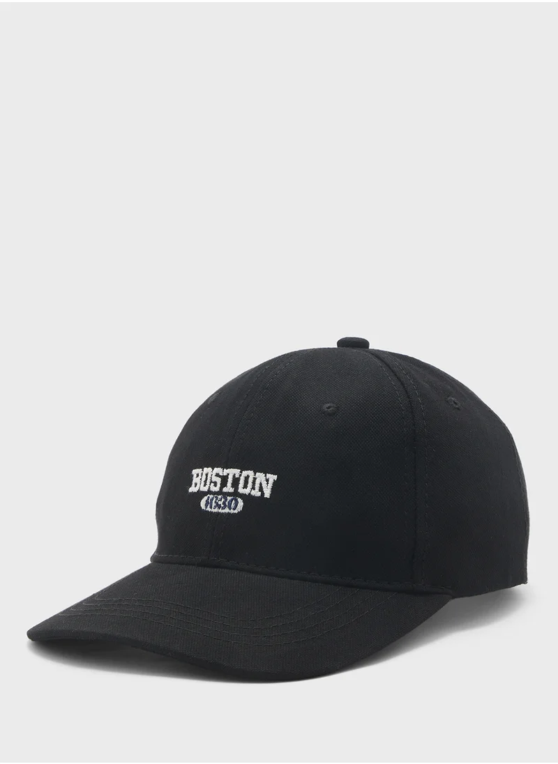 سفنتي فايف Boston Embroidered Casual Curve Peak Cap
