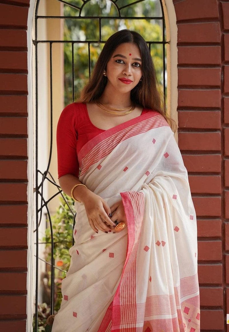 RADHA LAKSHMI Women's Banarasi linen cotton Silk White Red Colour Saree With Blouse piece(AG White red plain linen SQURE) - Image 4