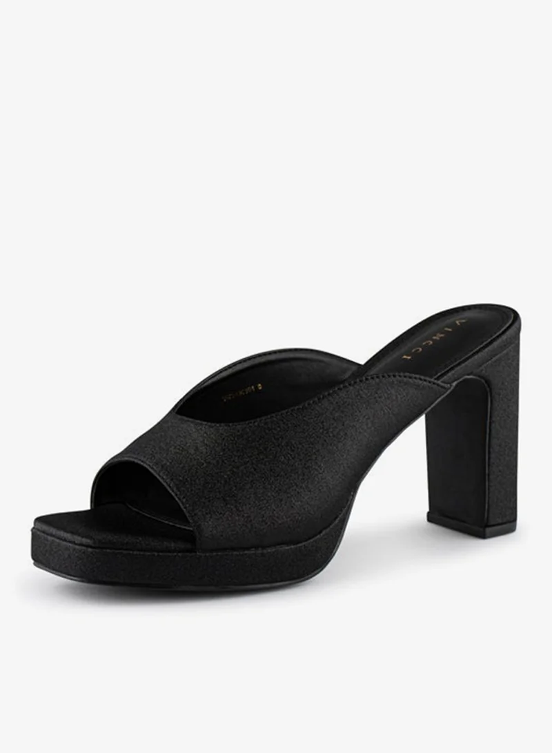 فينتشي صنادل نسائية ذات حزام واحد بكعب عال