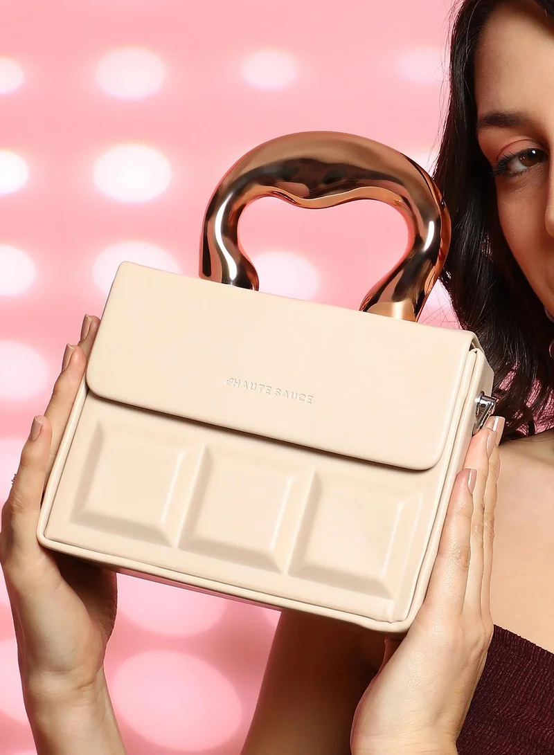 Haute Sauce Women's The Caldera Quilt Hand Bag - Beige