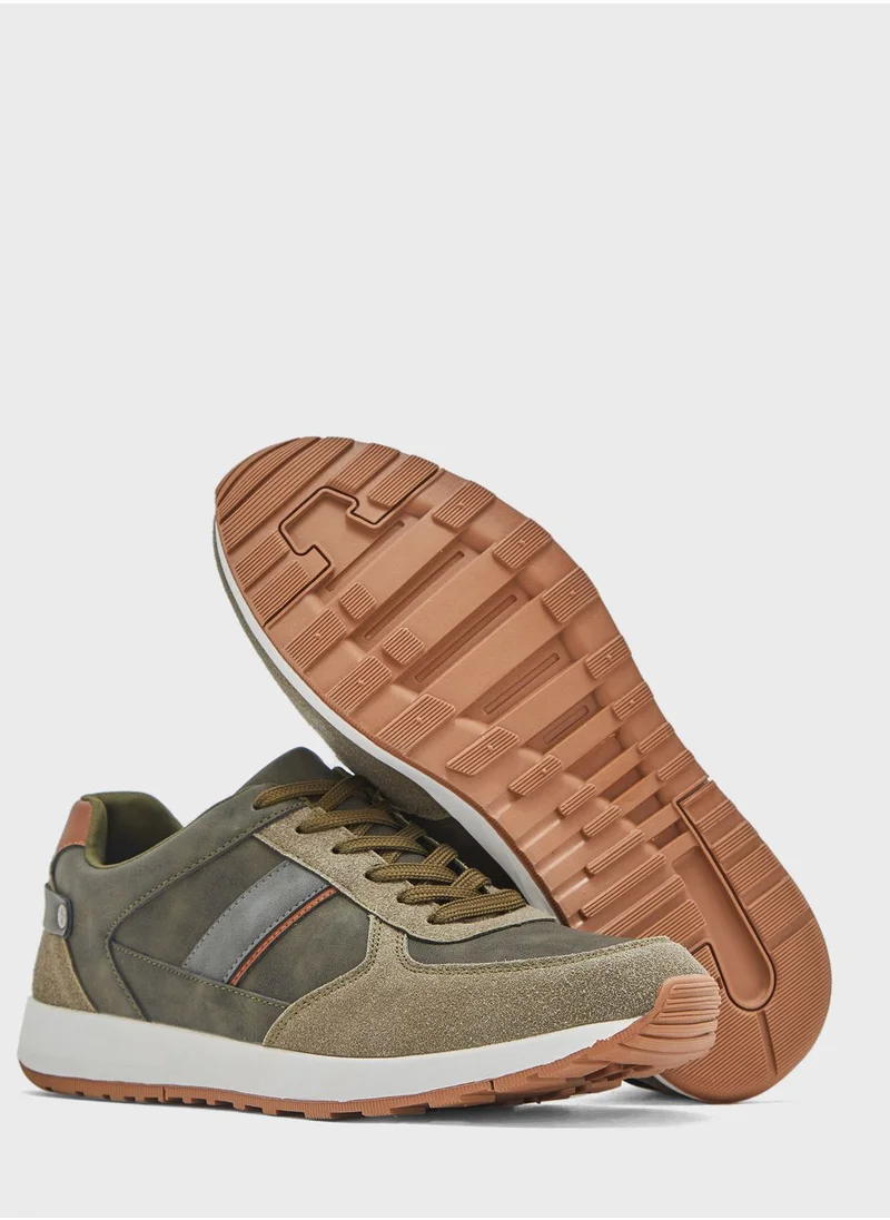 Robert Wood Casual Sneakers