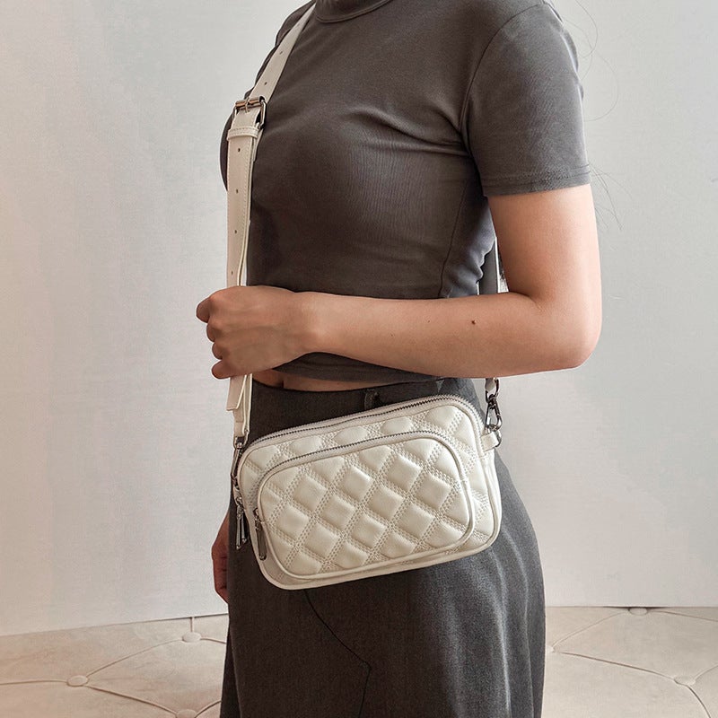 Diamond Quilted Chain Crossbody Bag - Image 4