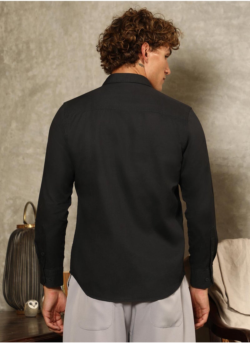 Campus Sutra Campus Sutra Men's Onyx Black Button-Down Utility Shirt For Casual Wear | Spread Collar | Long Cuffed Sleeves | Button Closure | Shirt Crafted With Comfort Fit For Everyday Wear  - Image 5