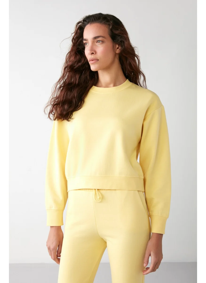 جريميلانج Lona Basic Relaxed Yellow Sweatshirt