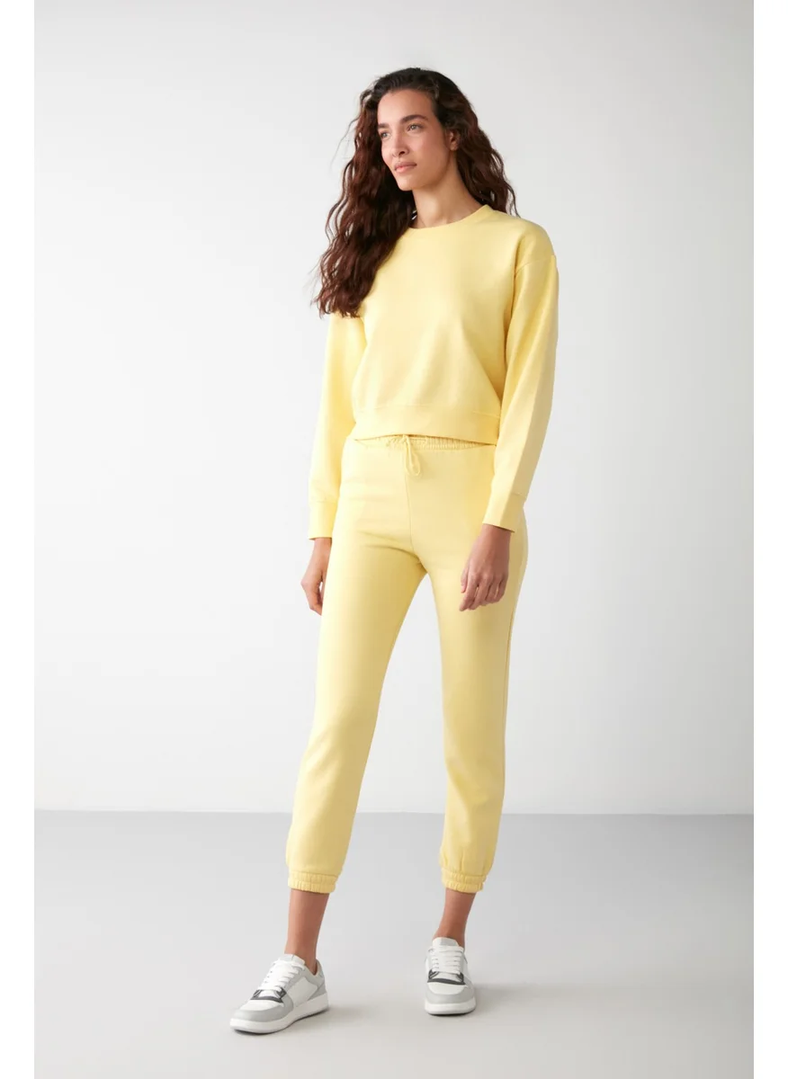 جريميلانج Lona Basic Relaxed Yellow Sweatshirt