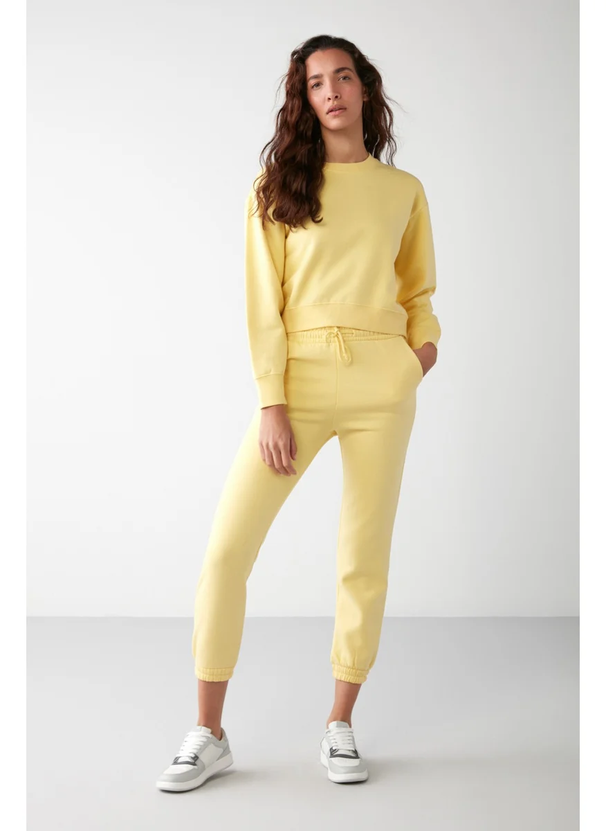 جريميلانج Lona Basic Relaxed Yellow Sweatshirt