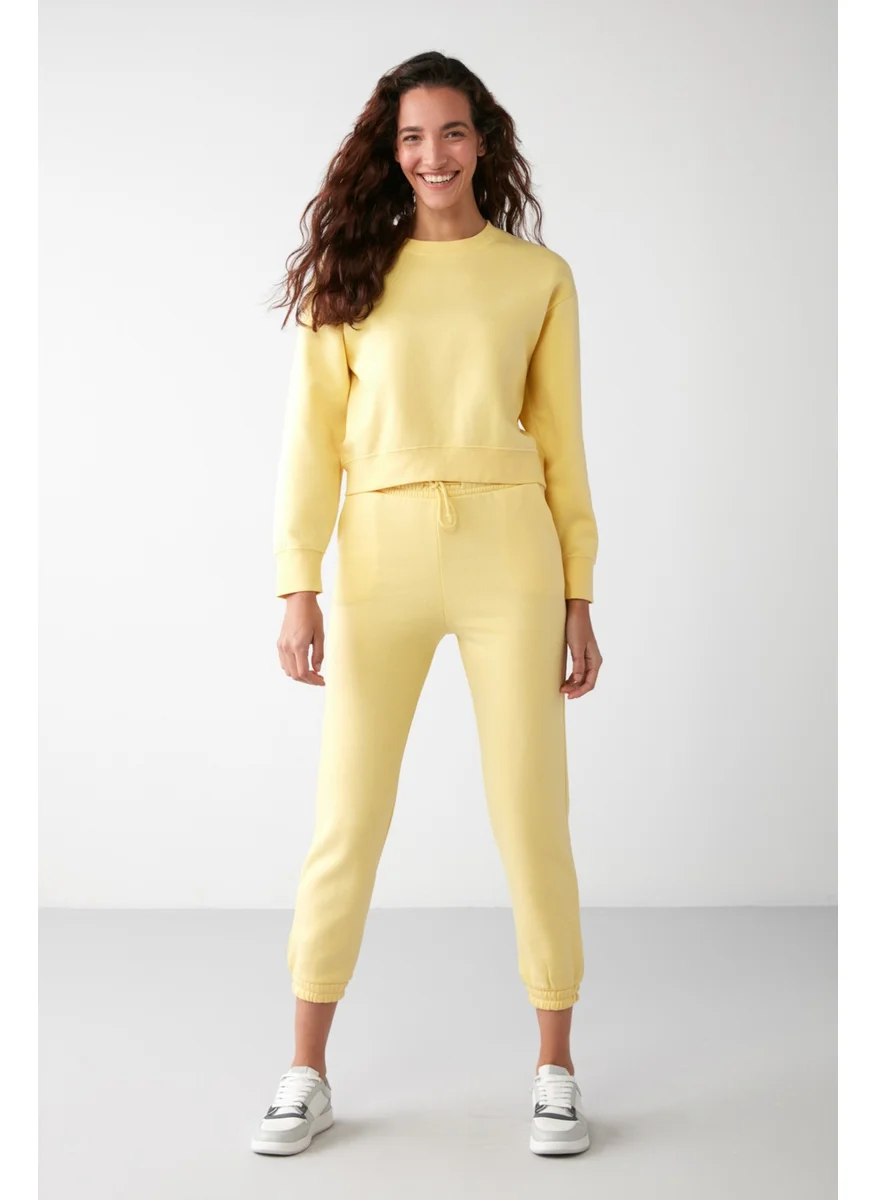 جريميلانج Lona Basic Relaxed Yellow Sweatshirt