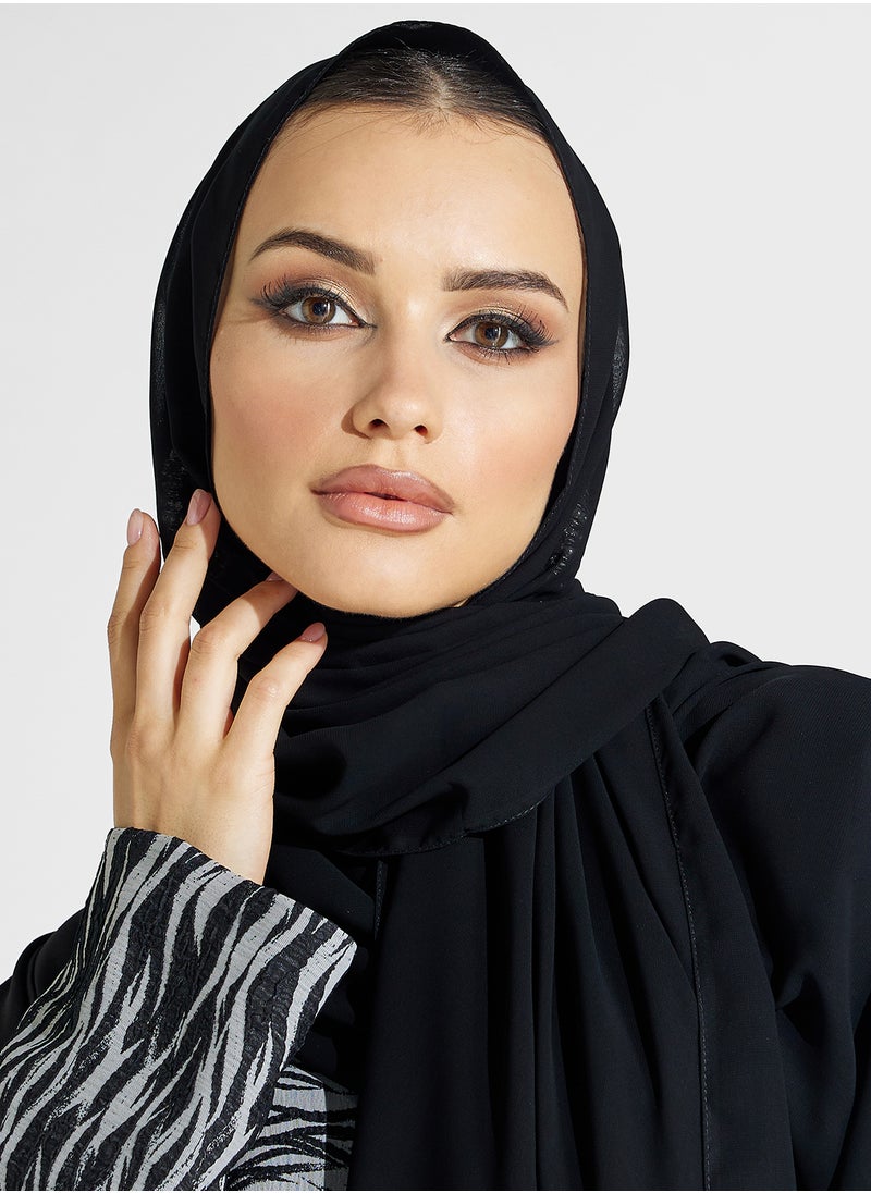 hayas closet Printed Collared Abaya  - Image 4