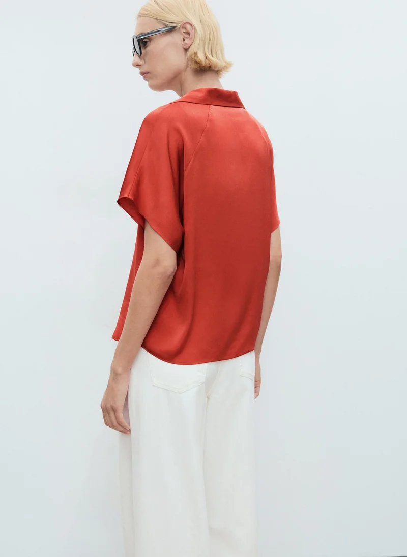 مانجو قميص سائل بأكمام قصيرة