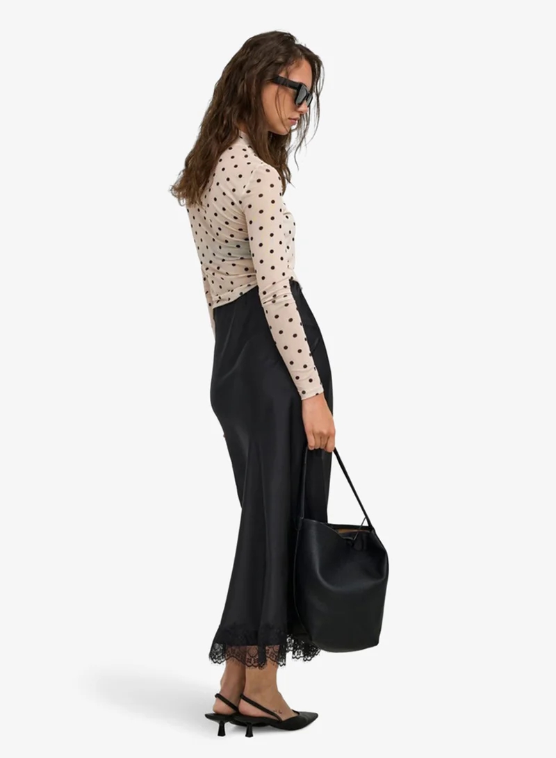 Only Onlmenus  Lace Detailed Maxi Skirt