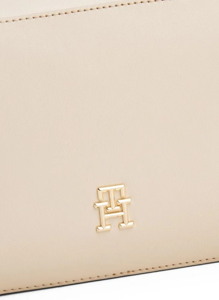 TOMMY HILFIGER Casual Zip Over Crossbody