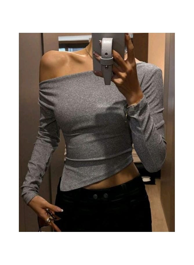 Dazy DAZY Women's Solid Color Asymmetric Hem Fitted Oblique Shoulder Casual T-Shirt, Autumn  - Image 1