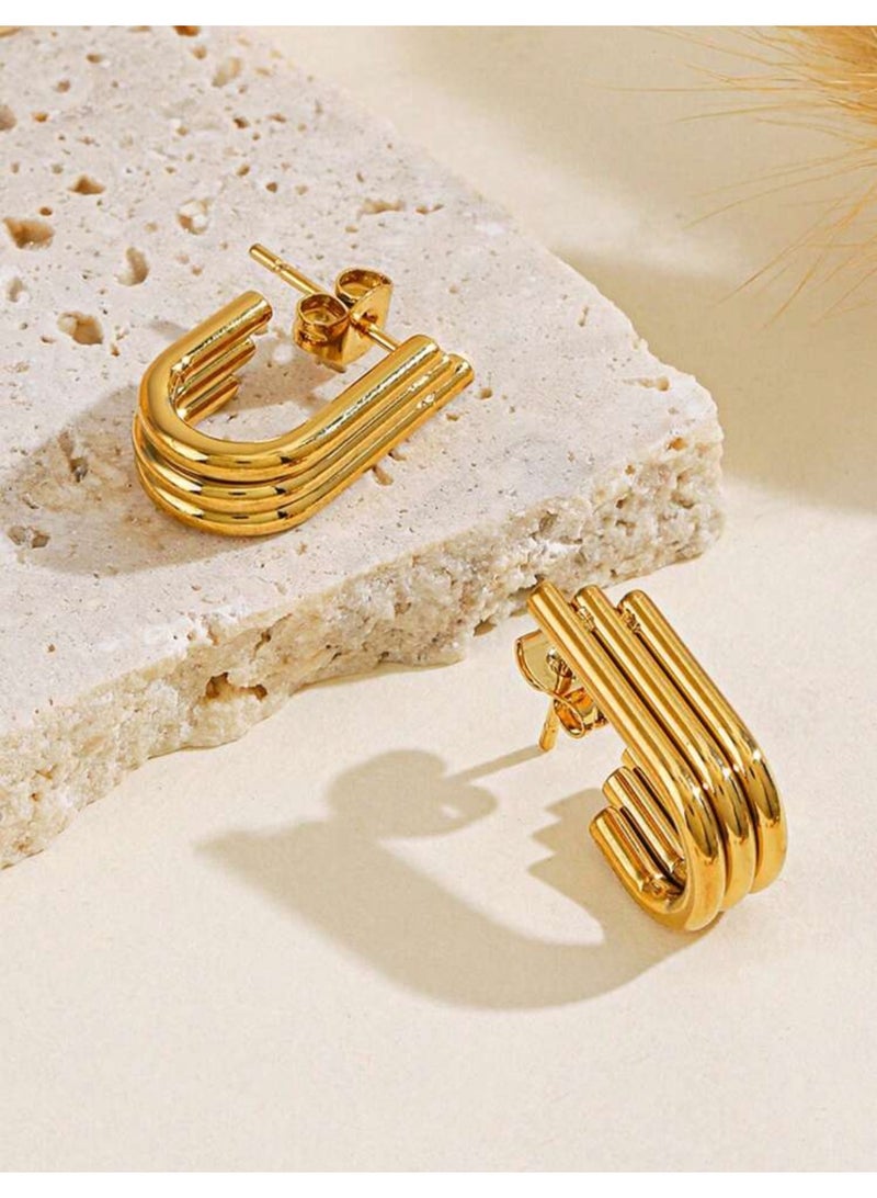 دانجل تشارمز حلق اذن نسائي أنيق وعالي الجودة مصنوع من الاستانلس ستيل ومطلي باللون الذهبي - Image 3
