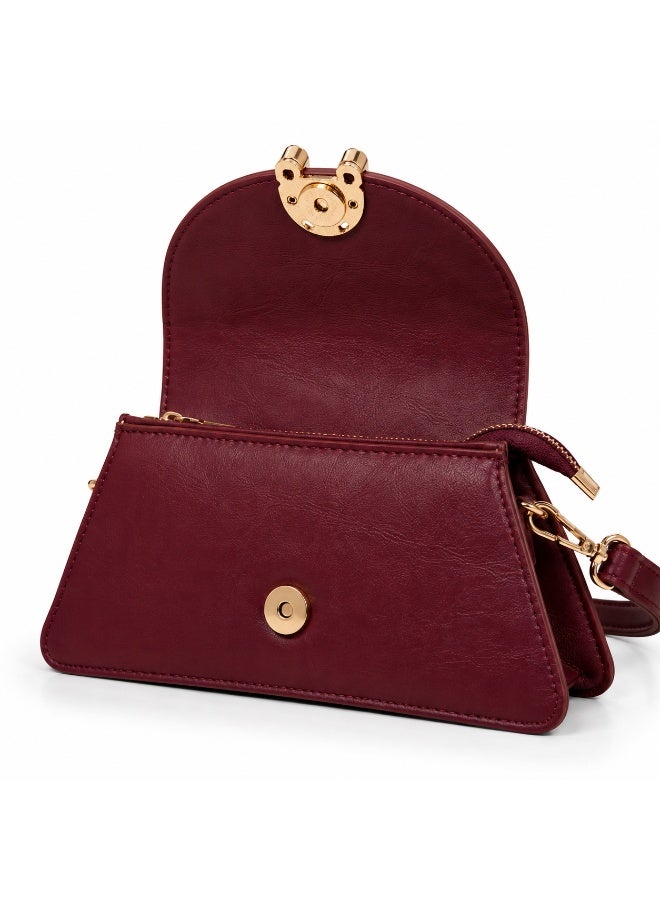 A small women's handbag with a luxurious geometric design – elegant and modern for everyday looks and evening events. - Image 5