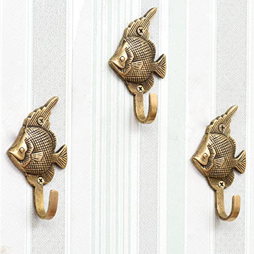 Indian-Shelf Brass Fish Hooks Wall Mounted Key Hooks Fish Shaped Towel Hooks Beach Decorative Fish Key Holder for Wall Robe Coat Hat Hooks Nautical Coastal Fish Hooks Coat Hanging Decor 3 Pieces - Image 1