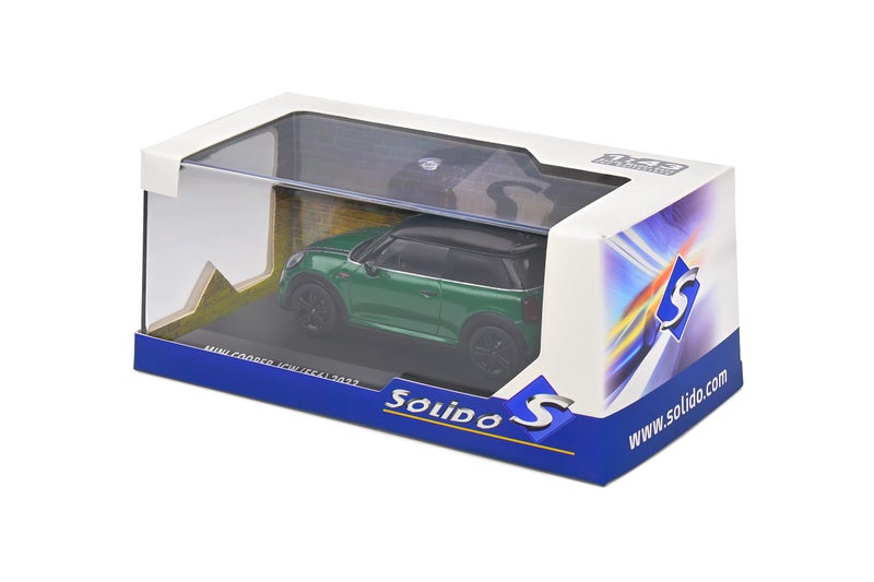 Solido 1:43 Mini Cooper John Works Green 2023 - Image 2