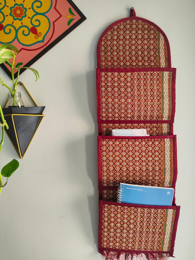 KalaTree River Grass Wall Hanging Organizer for Home Decor | Handwoven Magazine & Letter Holder | Eco-Friendly Korai Grass | 3 Pockets Foldable Vibrant - Image 1