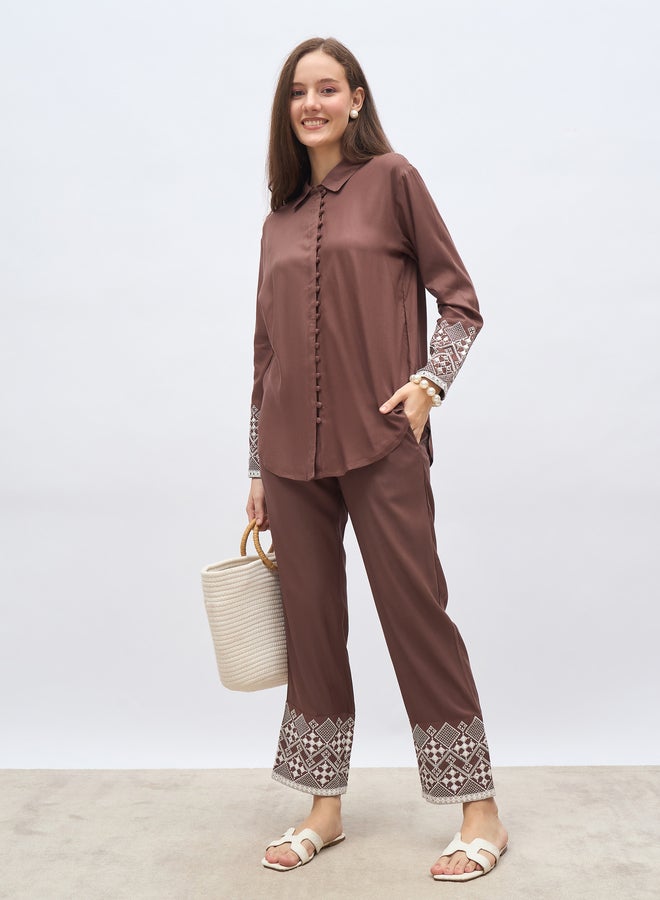 ستايلي طقم ستيلي قميص مطرز وبنطلون بقصة مستقيمة - Image 1