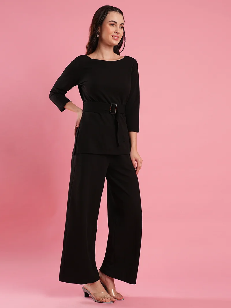 جلو باص بلوزة نسائية بياقة قارب وحزام خصر مع بنطلون