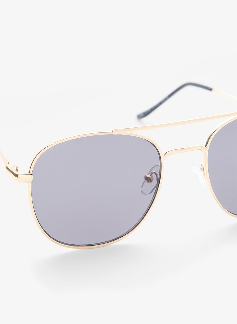 Seventy Five Casual Oversize Sunglasses - Image 3