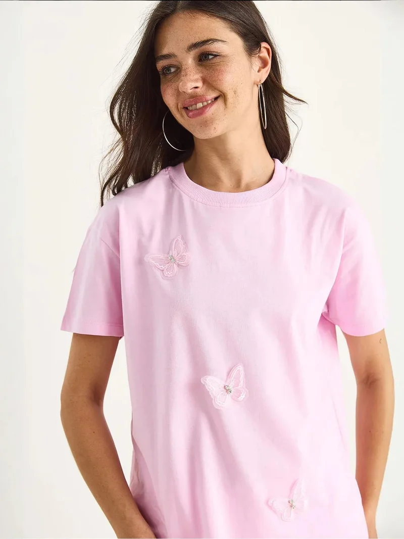 Bianco Lucci LUCCI Embroidered Crew Neck Short Sleeve T-Shirt