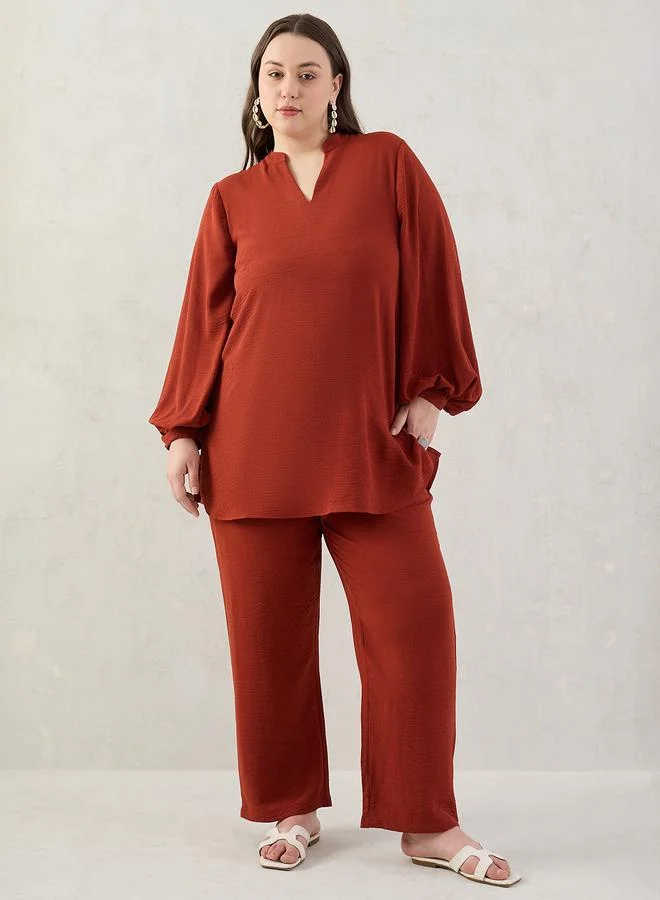 فيميلا طقم منسق بمقاس كبير من بنطال وبلوزة تونيك طويلة