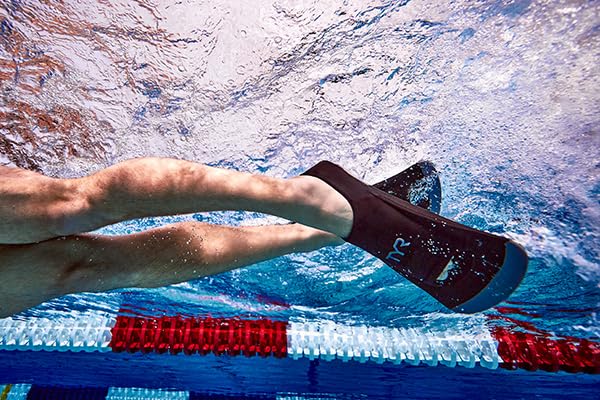 TYR unisex adult Burner Fins 2.0 Footwear, Black/Green, X-Small US - Image 4
