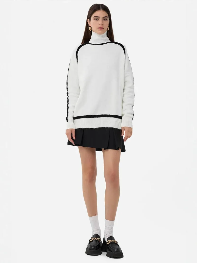 Oversized Knit Sweater with Contrast Detail