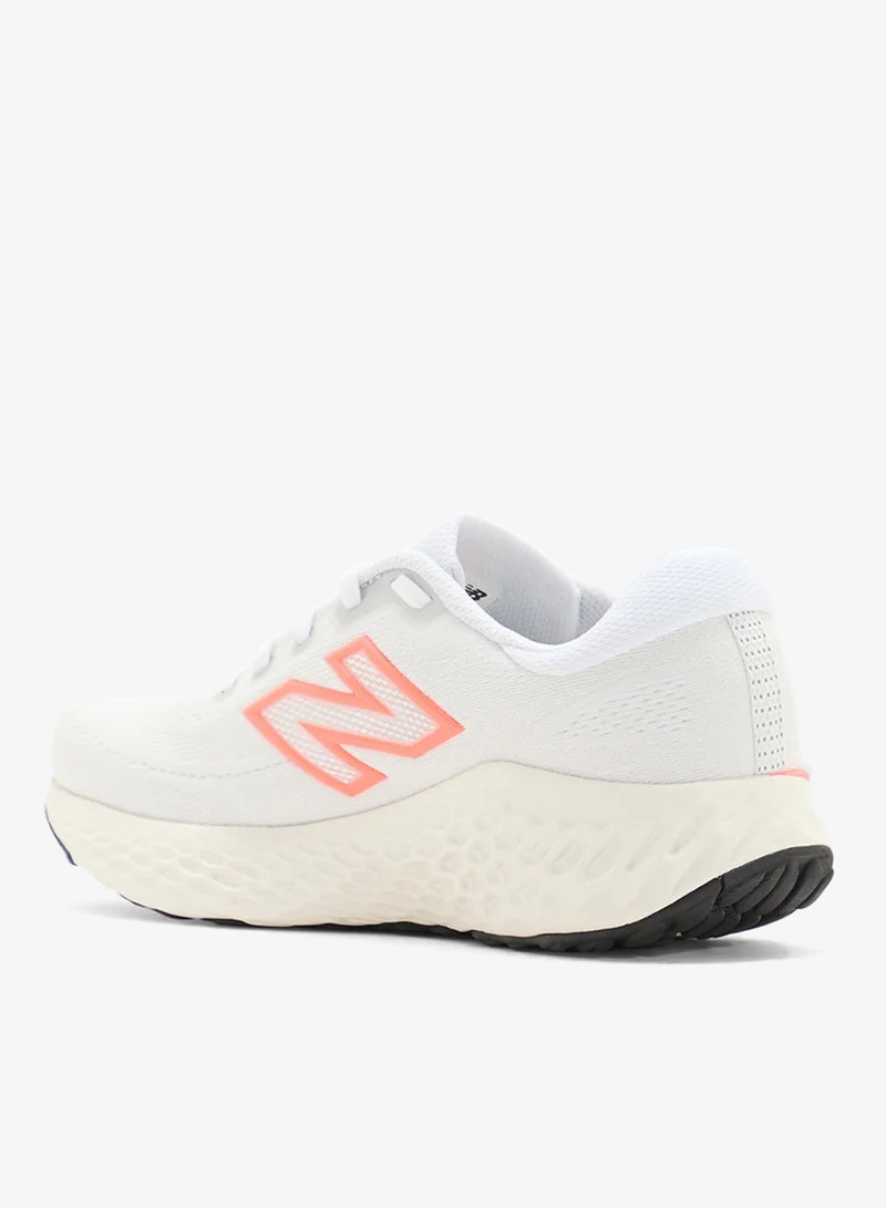 نيو بالانس إيفوز