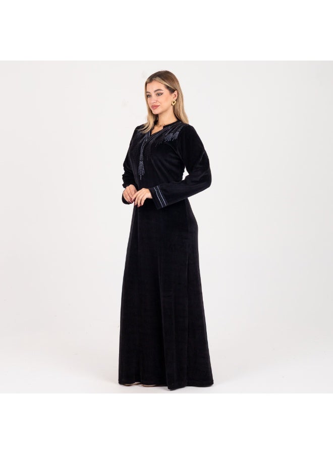 zecotex  Black Winter Velour Galabeya/Abaya - Luxury Embroidery and Maximum Warmth - Image 2
