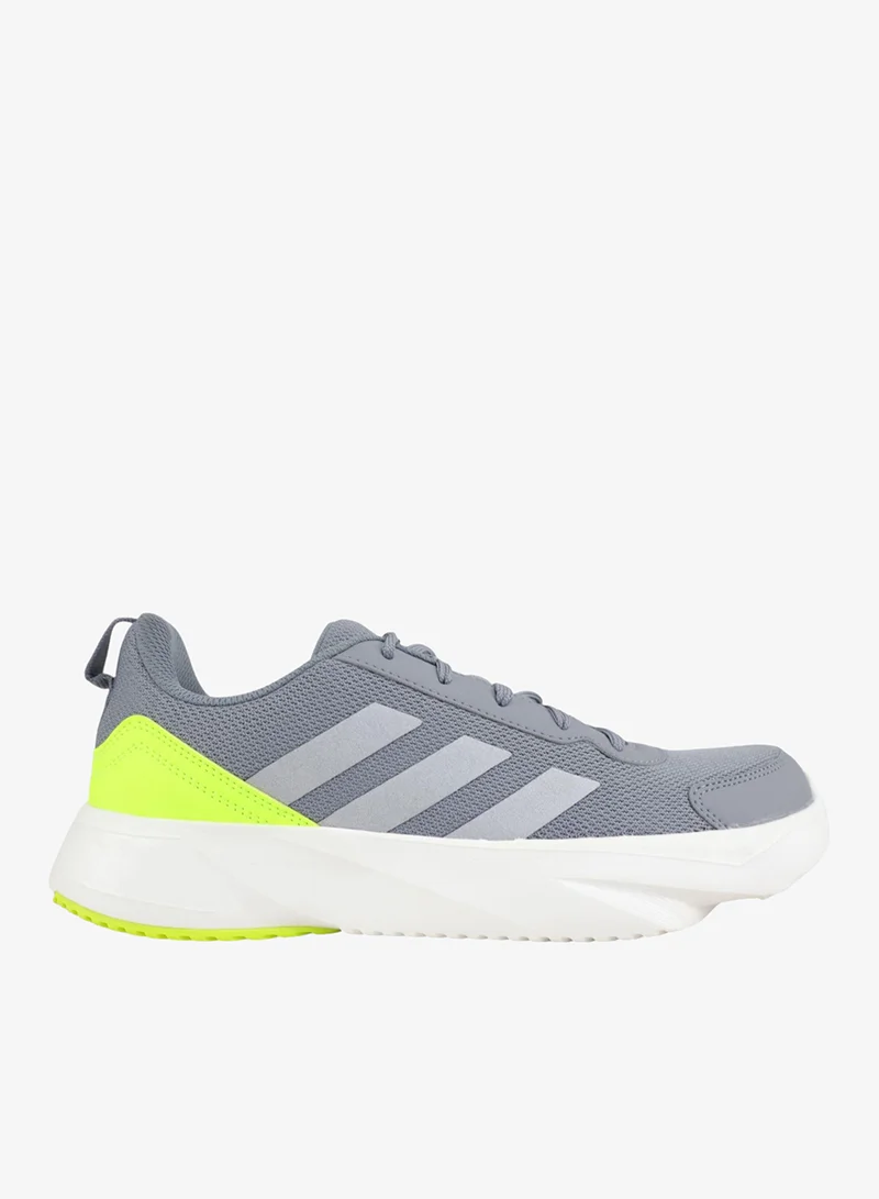 adidas أحذية جري بيس فلاي