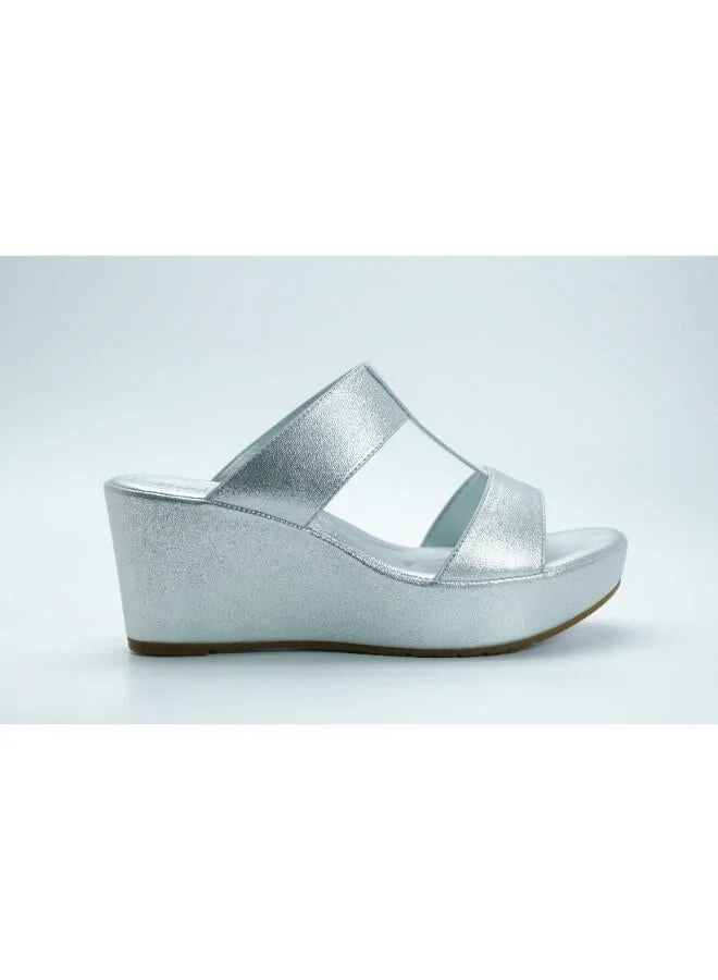 092-3120 Michelle Morgan Women's T Bar Wedge Heel Sandals 514RJ338 Silver