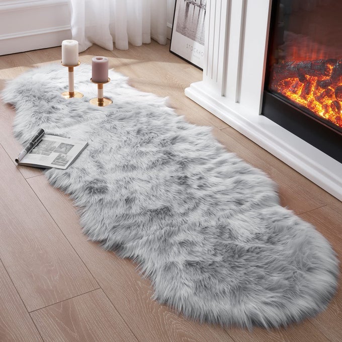 FAUX FUR RUG FOR BEDROOM GRAY FLUFFY RUG SOFT SHEEPSKIN RUNNER RUG SOFA COUCH SEAT CUSHION 2X6FT GREY PLUSH AREA RUG SHAG RUGS FLOOR CARPETS FOR NURSERY BEDSIDE CUTE SHAGGY FUZZY HOME DECOR