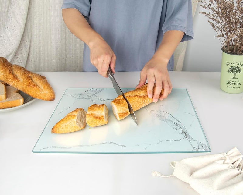Kitchenville لوح تقطيع زجاجي من كيتشينفيل 40×30 سم: شفاف، متين، صحي لحماية سطح العمل - مقاوم للخدش، مقاوم للحرارة، سهل التنظيف - Image 3