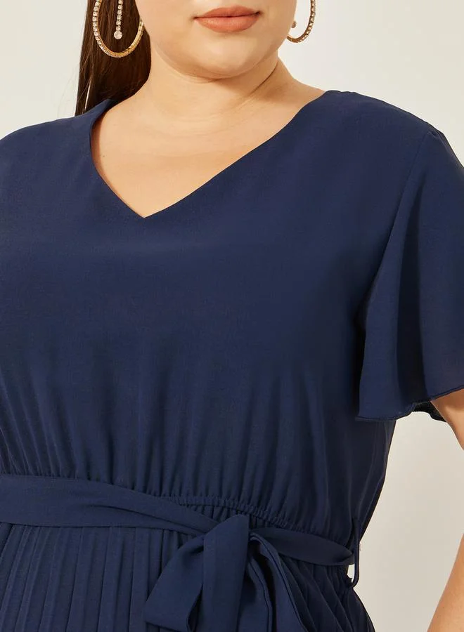 Styli Styli Plus Size Pleated Short Sleeves A-Line Maxi Dress