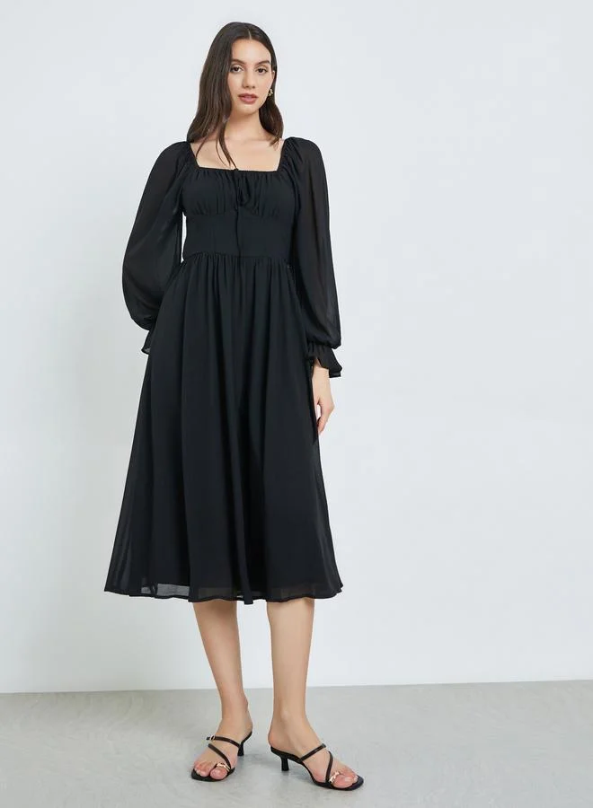 تايك تو Black Square Neck Midi Dress