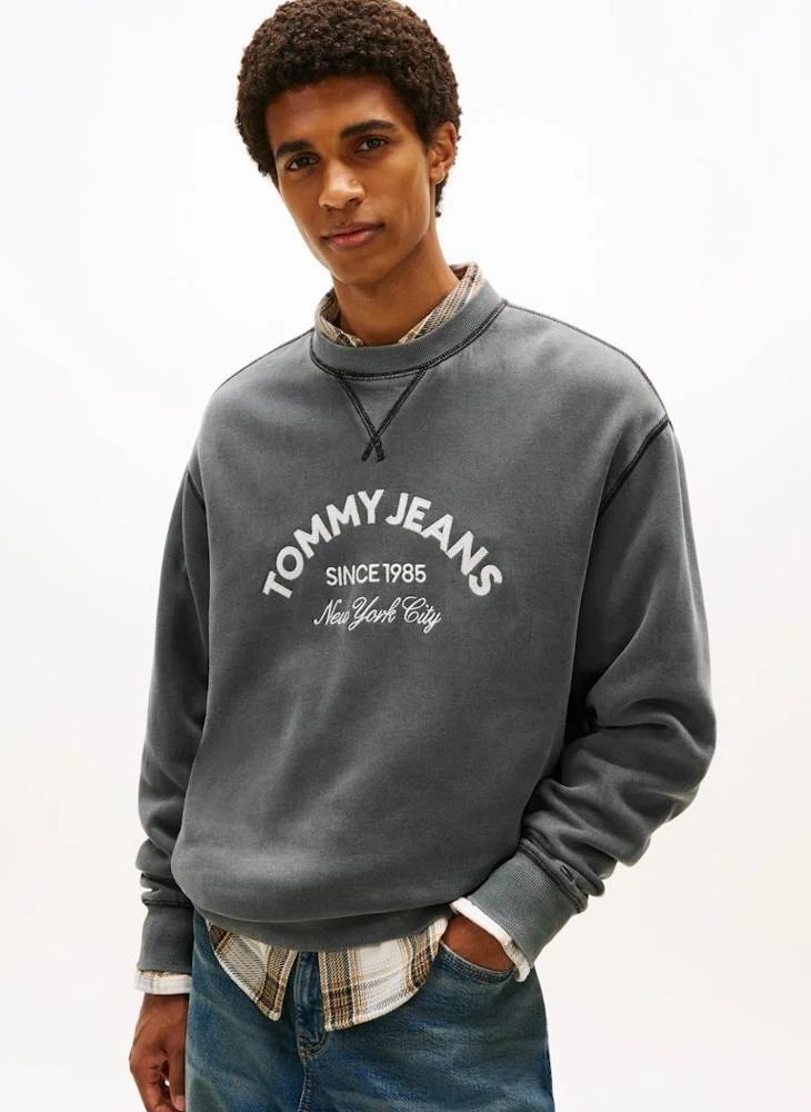 Applique Crew Neck Sweatshirt