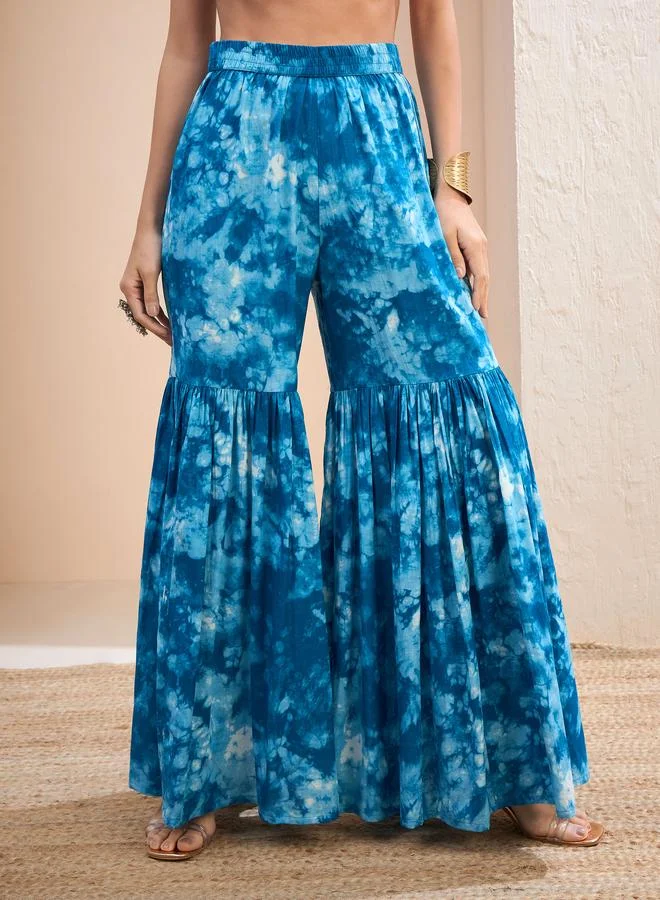 SASSAFRAS Sassafras Blue Tie-Dye Embroidered Kurta and Sharara Set