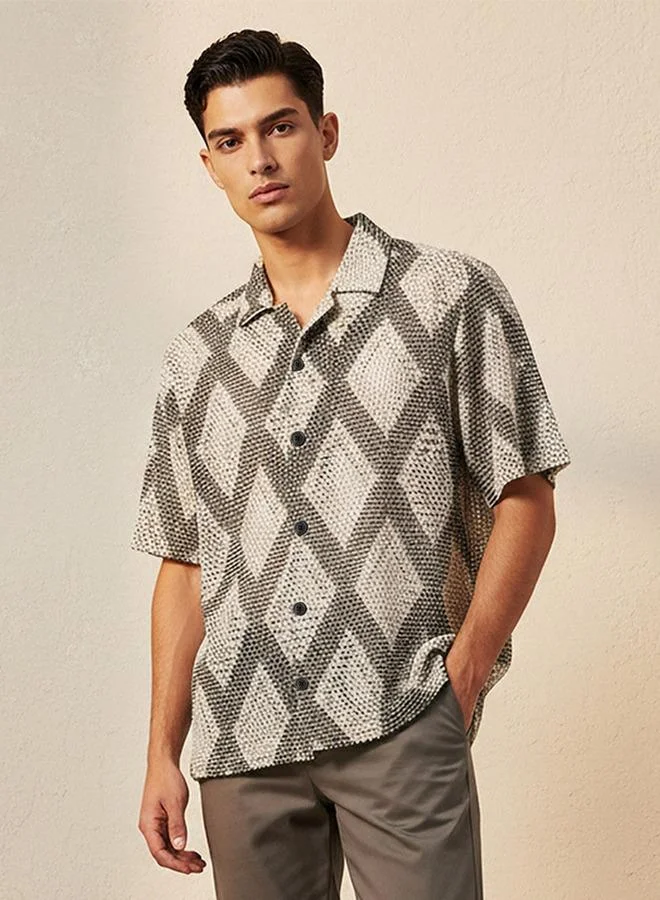 Iconic Iconic Regular Fit Collared Mesh Textured Short Sleeves Shirt