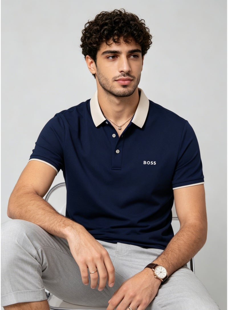 بوس قميص بولو قصير الأكمام بطوق بيج متباين للرجال من BOSS - أزرق داكن - Image 1