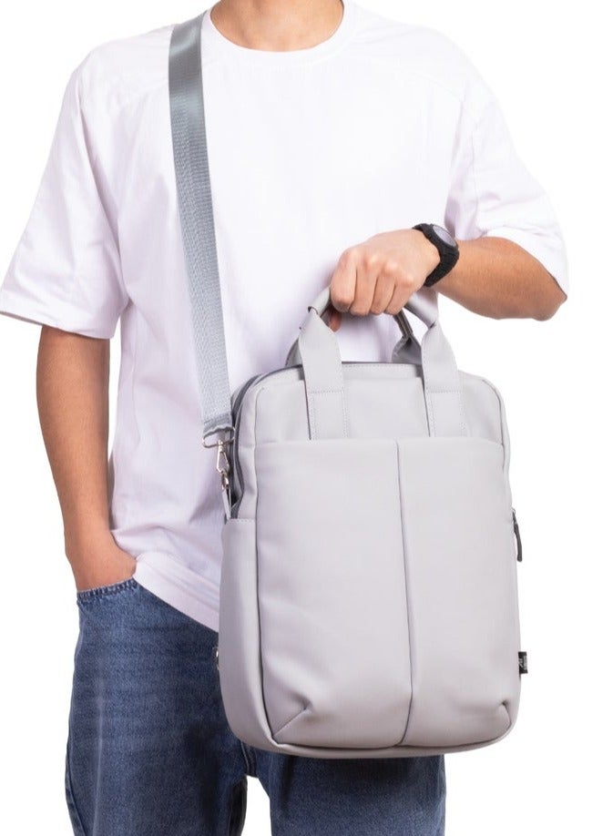 ايه ار سابلاي AR Hybrid Bag من Arij Bags | شنطة متعددة الاستخدام للجنسين بخامة مقاومة للمياه، 3 طرق للحمل، جيب لابتوب وتابلت، مساحة واسعة للاستخدام اليومي والسفر (40 × 30 × 10 سم) (رمادي) - Image 3