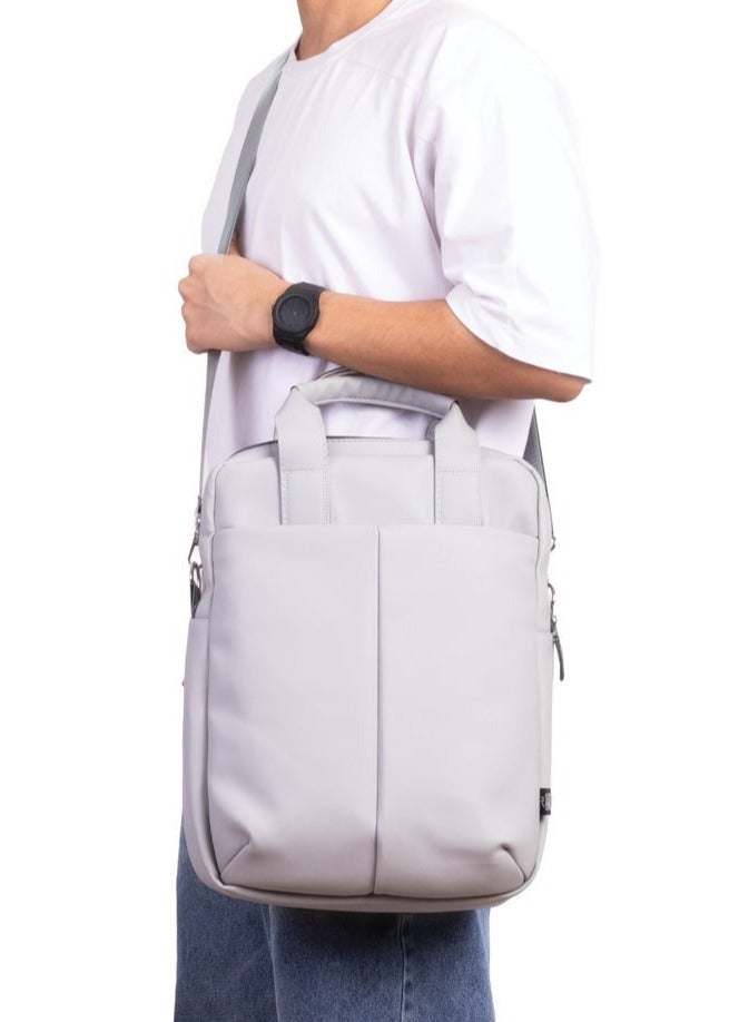 ايه ار سابلاي AR Hybrid Bag من Arij Bags | شنطة متعددة الاستخدام للجنسين بخامة مقاومة للمياه، 3 طرق للحمل، جيب لابتوب وتابلت، مساحة واسعة للاستخدام اليومي والسفر (40 × 30 × 10 سم) (رمادي) - Image 4